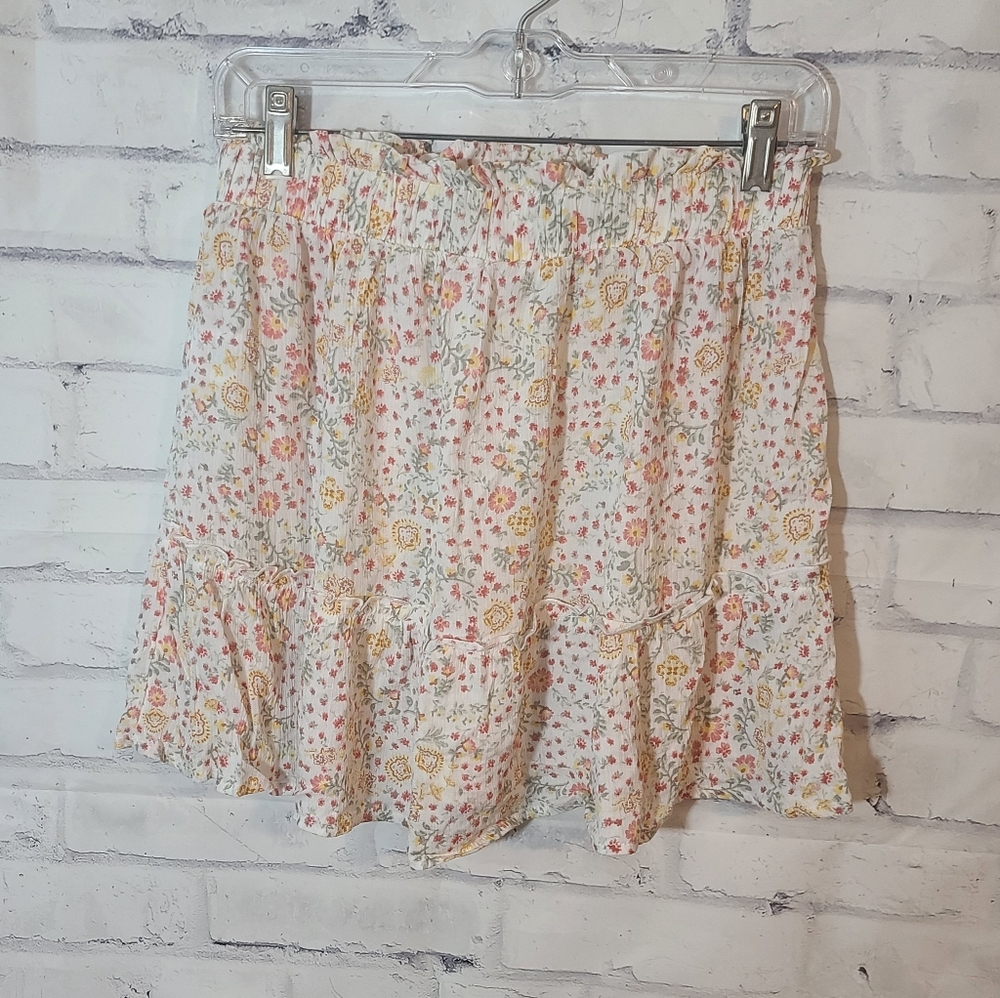 Pink Rose Ruffled Floral Mini Skirt - Picture 2 of 3
